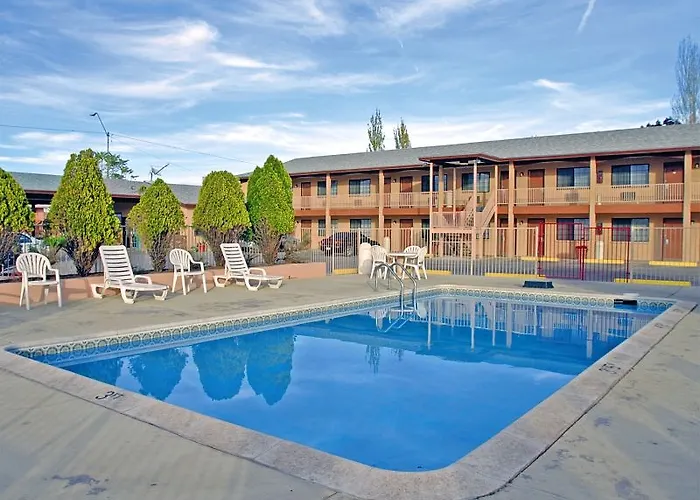 Magnuson Adobe Holbrook